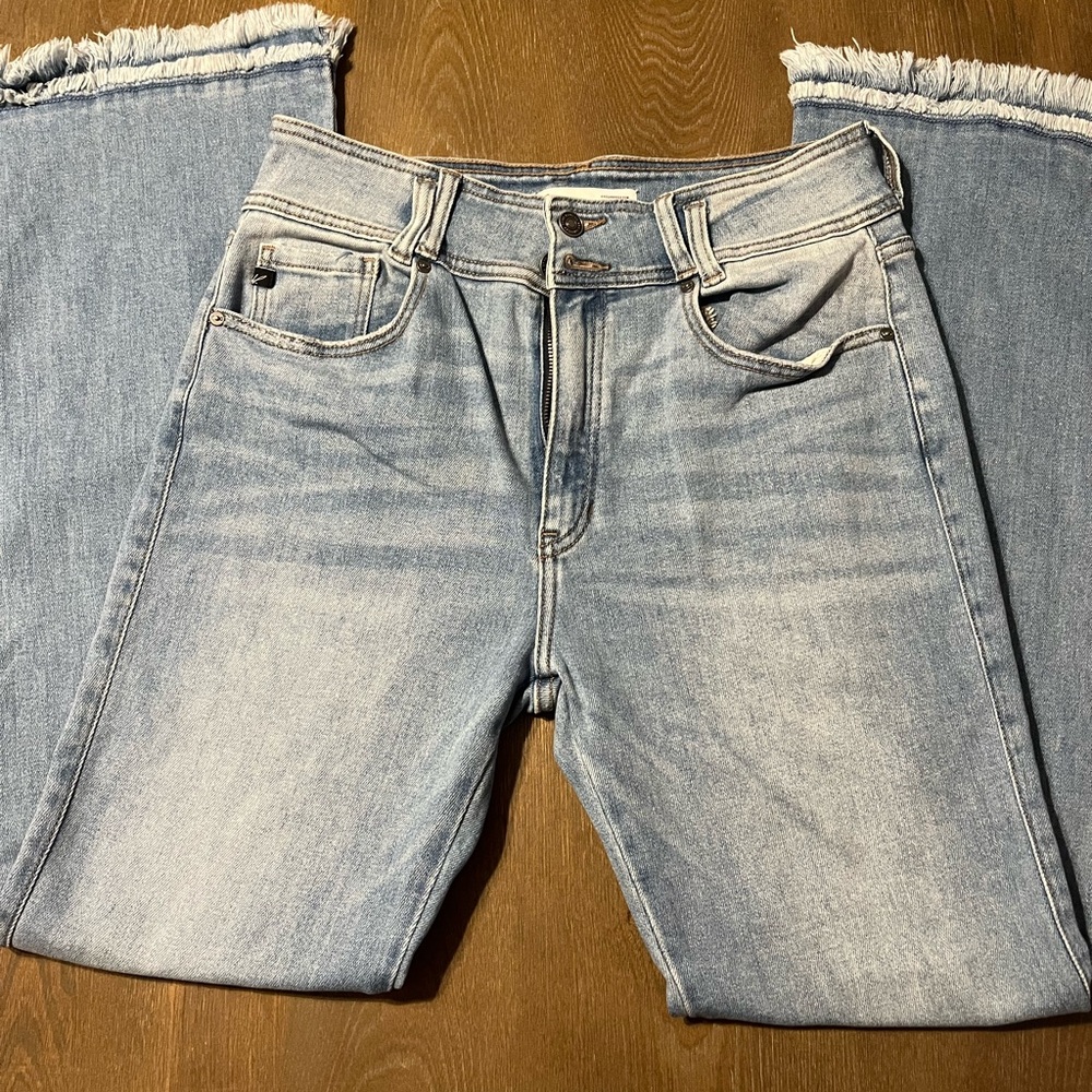 Kancan jeans size 30. Only worn a couple times.